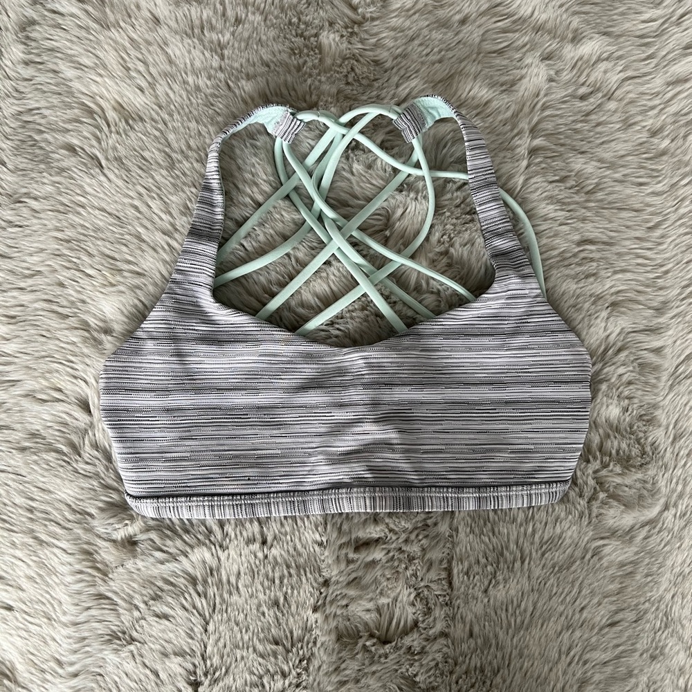 Crossback Lululemon bra